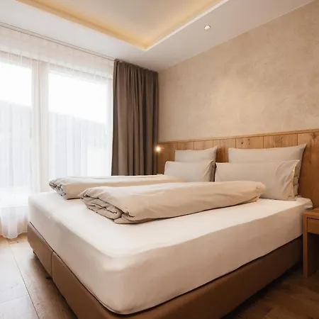 Hotel Lasinga Fiss